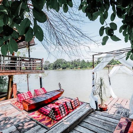 Ban Pong  The Antique Riverside Resort מראה חיצוני תמונה