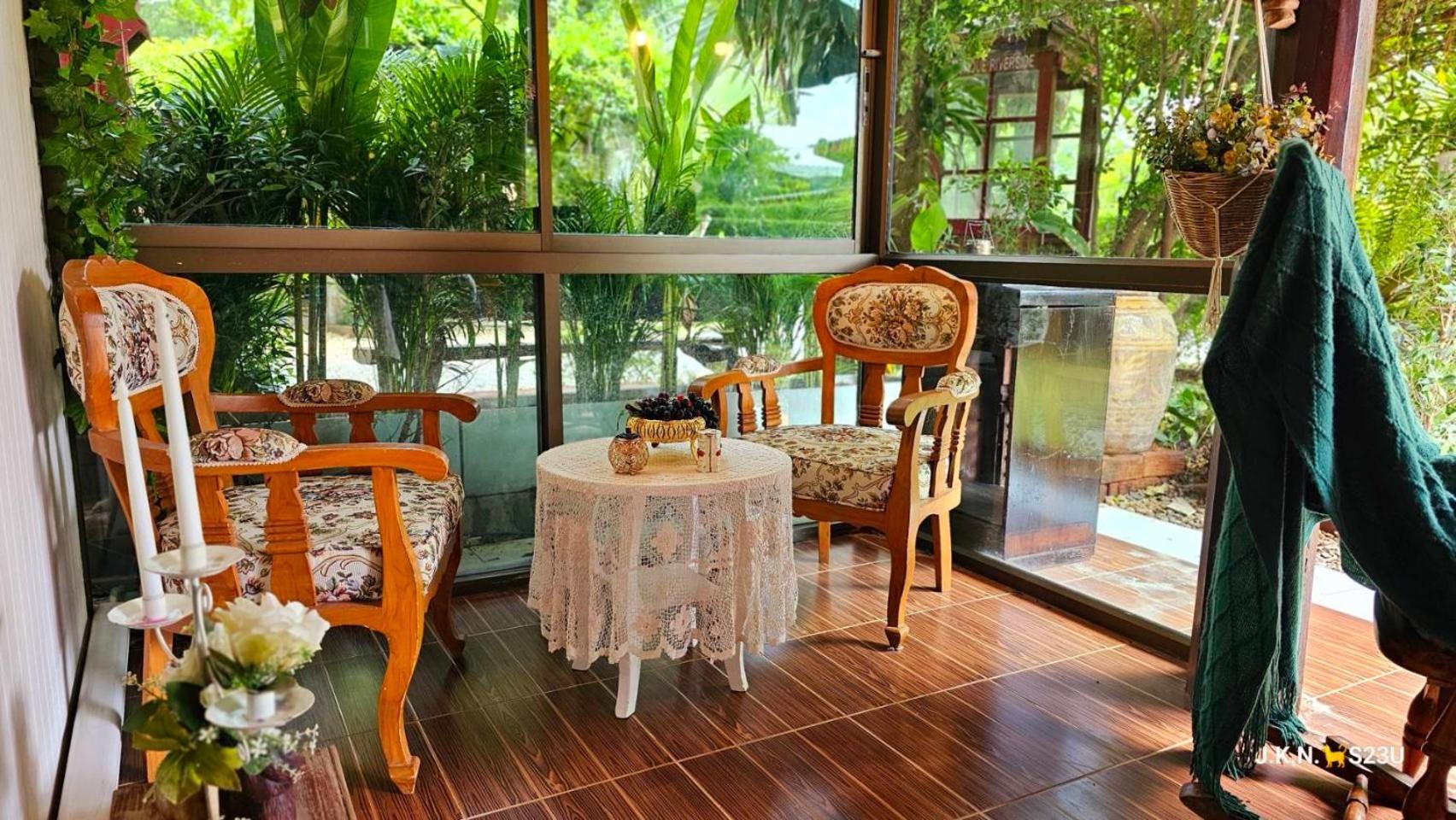 Ban Pong  The Antique Riverside Resort מראה חיצוני תמונה